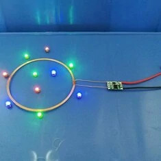 Moduł zasilania bezprzewodowego na długim dystansie 0~80mm Żarówka zasilana bezprzewodowo Zasilanie 5V