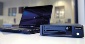 TC-L72BN-AR Quantum LTO-7 tape drive, external, with tapes