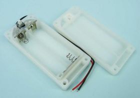 UCHWYT BATERII HERMET.2xAA (R-6)+WYŁ WHI