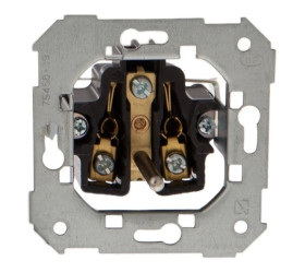 Simon 82 Gniazdo pojedyncze z/u 16A mechanizm 75458-39 TSI-75458-39