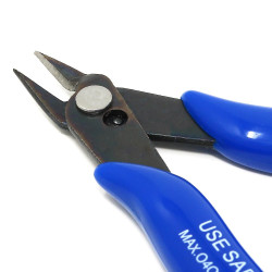 Precision Diagonal Cutters