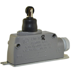 LM-10R Wyłącznik krańcowy w obudowie metalowej IP56 (2450)