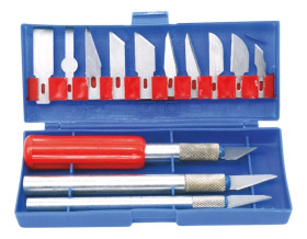 Nożyki modelarskie 16 szt. 17B716