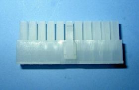 MFH-22F OBUDOWA GNIAZDA