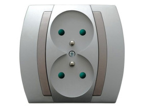 GAZELA Gniazdo podwójne z uziemieniem z przesłonami srebro + tytan GP-2JZP/18/23 OSPEL