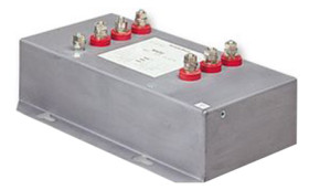 Filtr RFI 25A 1-fazowy 5.7mΩ 480 V AC 60Hz Roxburgh EMC Montaż kołnierzowy