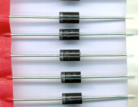 0240 24V 1.5KE24A/CA ZABEZPIECZAJĄCA DIODA ZENERA