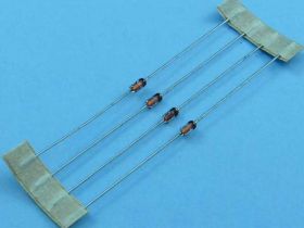 BAT-48 0,35A/40V 12pF DIODA SCHOTTKY