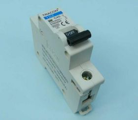 40A 1C BEZP.INSTALACYJNY TRACON