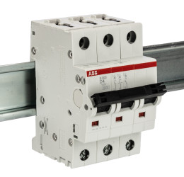 Wyłącznik nadprądowy MCB, Typ D, 3-biegunowy, 4A, 440V, na szynę DIN, ABB S203-D4, S200