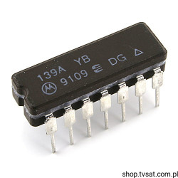 139A-YB Quadruple Comparators DIP14C MOTOROLA