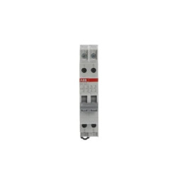 E211-16-40 Łącznik manewrowy 16A 4NO 415VAC 2CCA703015R0001