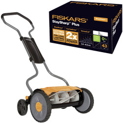 Fiskars 1015649 StaySharp Reel Mower 43cm Noiseless Ergonomic Design