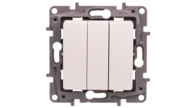 Niloe Łącznik Potrójny 10 Ax Biały 764503