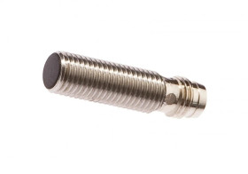 Czujnik indukcyjny M8x1 dł: 30 mm zabudowany Sn: 1,5 mm 10-30VDC PNP NC złącze M8 3-PINowe IP67 IB080285