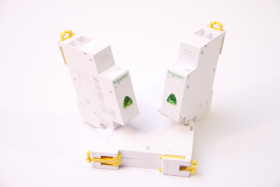 Lampka sygnalizacyjna IIL 230VAC zielona obecność fazy SCHNEIDER