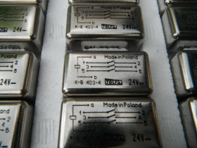 Przekaźnik kontaktronowy K-8 403-4 24V 3 styki