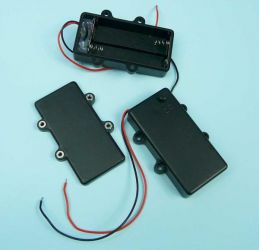 UCHWYT BATERII HERMET.2xAA (R-6)+WYŁ.