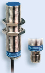 Czujnik zbliżeniowy M30 Indukcyjny 15 mm Telemecanique Sensors Wpuszczany 12 → 48 V dc długość 62mm Gwintowany