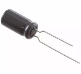 Kondensator 820μF 16V dc Radialny, Otwór przelotowy Panasonic roztaw: 3.5mm 8 (Dia.) x 15mm