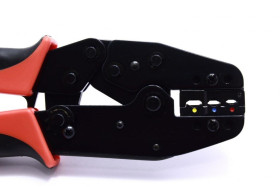 ZACISKACZ KONEKTORÓW IZOLOWANYCH HT-5132R