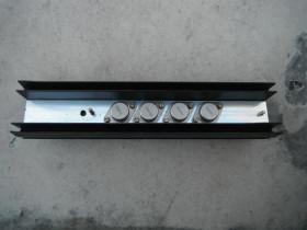 Radiator aluminiowy 52x30x260 mm do obudowy TO3 + 4x 2N3055