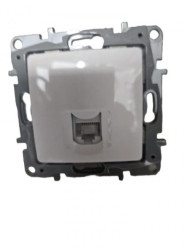 Niloe gniazdo komp. białe 1XRJ45 664571