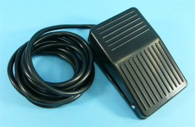 PRZEŁ.NOŻNY 10A/250V TFS-1 2mb CZARNY