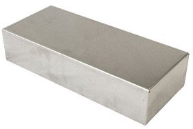 Obudowa ogólnego użytku Aluminium szerokość zew. 152,4 mm długość zew. 76,2 mm wys. zew. 355,6 mm Hammond