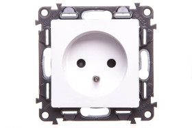 VALENA LIFE Gniazdo pojedyncze z/u 2P+Z z przesłonami biały 753180