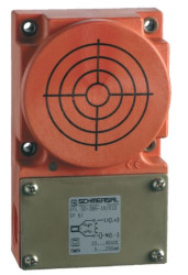 Czujnik zbliżeniowy Indukcyjny 50 mm Schmersal Niewpuszczany 15 → 250 V AC długość 135mm w obudowie prostokątnej