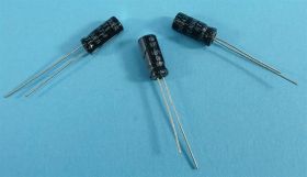 4,7uF/50V 100SZT 5x11 105° SC! ELKO