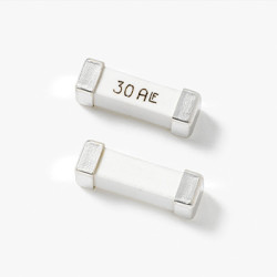 Bezpiecznik nieresetowalny 15A 250V Wickmann FF Ceramika 100 A przy 250 V AC, 1000 A przy 32 V DC, 1400 A przy 48 V DC,