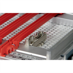 nVent SCHROFF 24566007 Element blokujący obudowy na szynę DIN 2 szt.