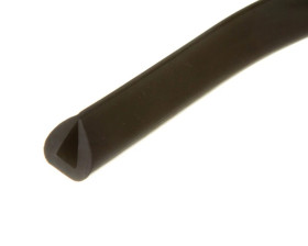 Osłona krawędzi z PCV czarna OKU 10/5 E01PK-01060101900 /25m/