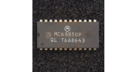 MC68B50P (ACIA) - Motorola