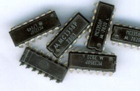 MC1358P UKŁAD SCALONY