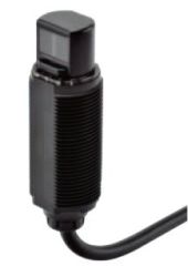 E3RA-DP11 2M M18 optyka pod kątem 90, odbiciowy, zasięg 100mm regulowany, PNP, NO lub NC, światło czerwone, przewód 2m, obudowa