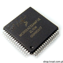 MC68HC908AZ32AMFUE MCU 8-Bit Automotive SMD-QFP64 MOTOROLA USED