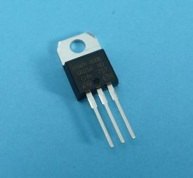 BTB-24/800B 24A Igt=50mA TO-220 TRIAK