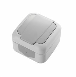 Gniazdo VIKO z uziemieniem i klapką natynkowe