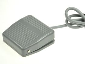 Przełącznik; nożny pedał; CFS-201; ON-(ON); monostabilny; z przewodem; 1 tor; 2 pozycje; bez osłony; 10A; 250V AC; Greegoo; RoHS