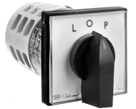 Łącznik krzywkowy L-0-P 3P 12A IP65 Łuk E12-42 z płytką 921202