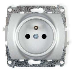 TREND Gniazdo pojedyncze z/u 2P+Z srebrny metalik 7GP-1zp