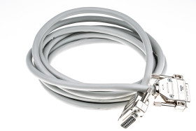 Kabel szeregowy, długość 3m, złącze A: 15-pinowe D-Sub, złącze B: 15-pinowe D-Sub