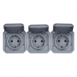 NOWE PLEXO 55 Gniazdo schuko 3x2P+Z poziome mechanizm 16A - 250V AC szare 069578L