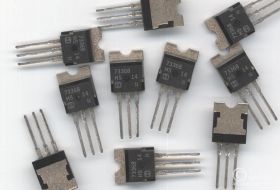 STP15P05 P 15A 50V TO-220 TRANZYSTOR = IRF9520