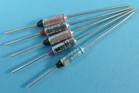 84°C 10A AXIAL BEZP.TERMICZNY