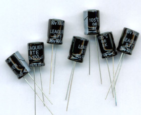 100uF/50V/105C LOW ESR (OPAK. 20 SZT.) KONDENSATOR ELEKTROLITYCZNY