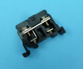 AT025-01ZA ZŁĄCZ.KAB.NA SZYNĘ